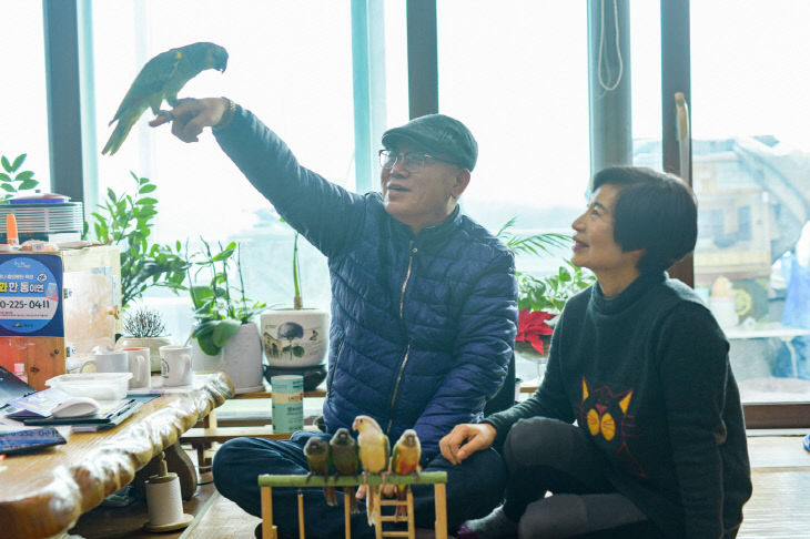 2.앵무새 아빠 귀농인 김재수 씨2