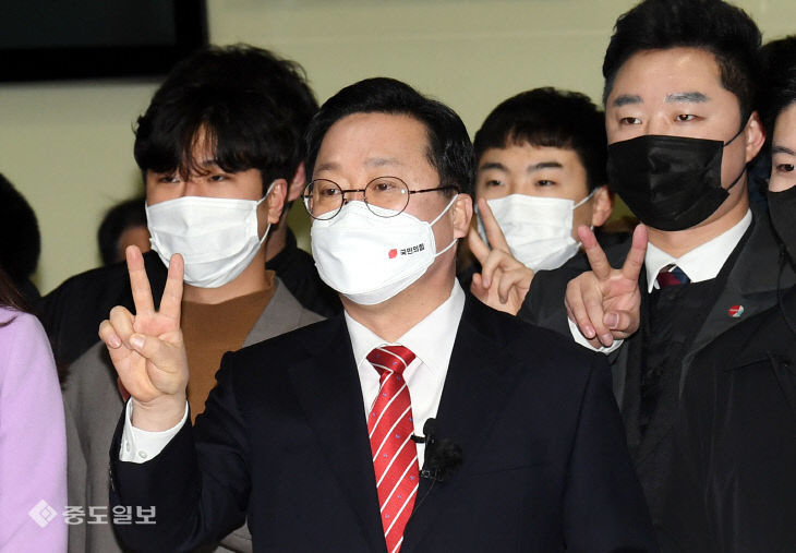 2022012501001739100057171