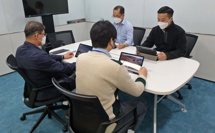 (사진2) 인천항 줌인  감독자 및 관리관