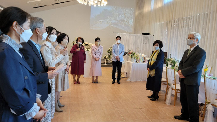 참석자들