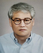 중도김민영증명사진