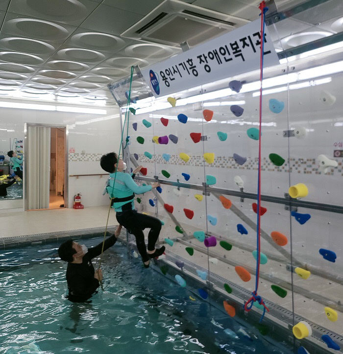 1-2. 아쿠아 클라이밍 모습