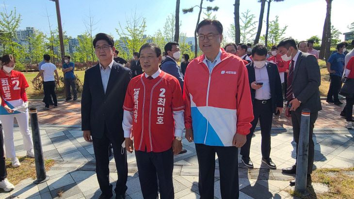 KakaoTalk_20220526_105447059_06