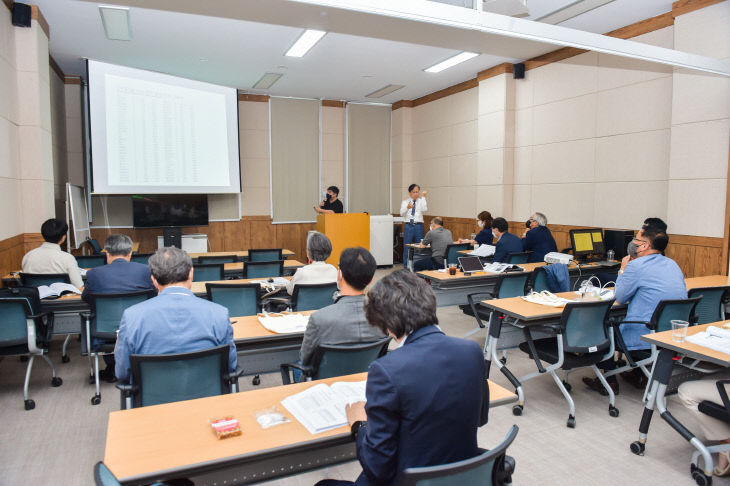 학술세미나 및 인문사회연구소지원사업 2차년도 성과보고회