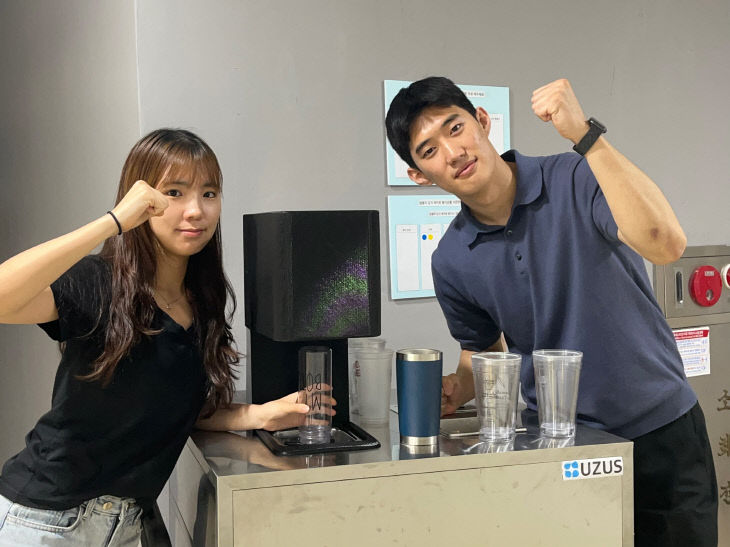 촬영을 하고 있다