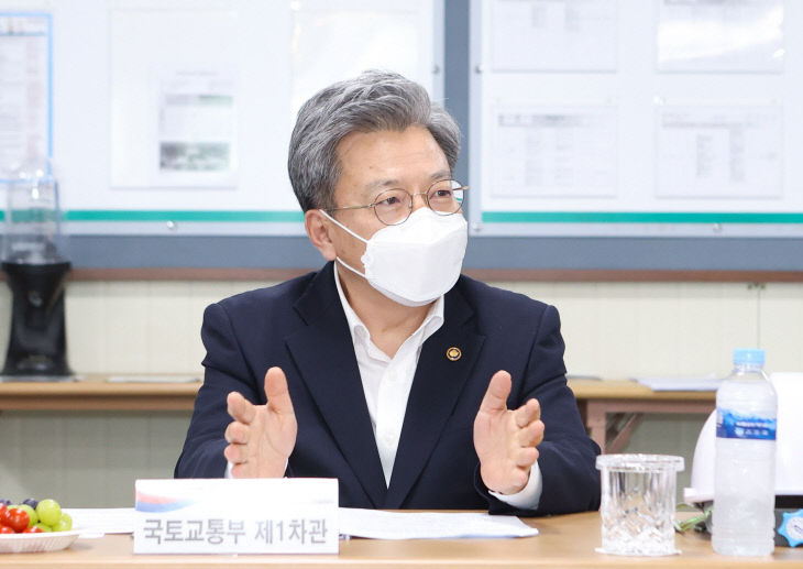 (08.03)_이원재_제1차관_폭염대비_건설현장_점검_-_01 (1)