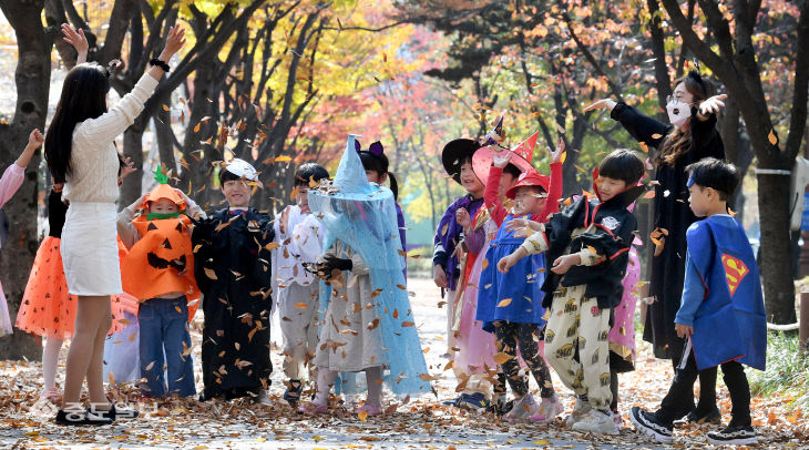 20221027-할로윈과 낙엽