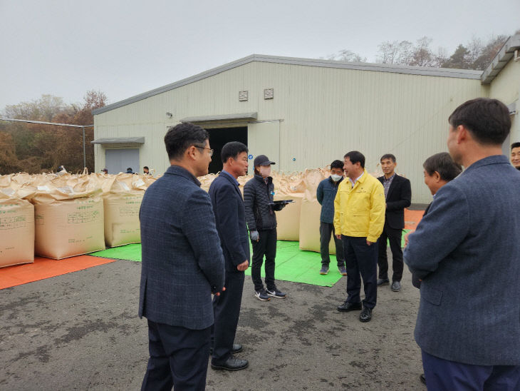 증평군, 2022년산 건조벼 14일 첫 수매 시작 (5)