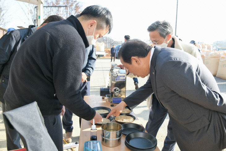 공공비축미곡수매현장(농업정책과)_3
