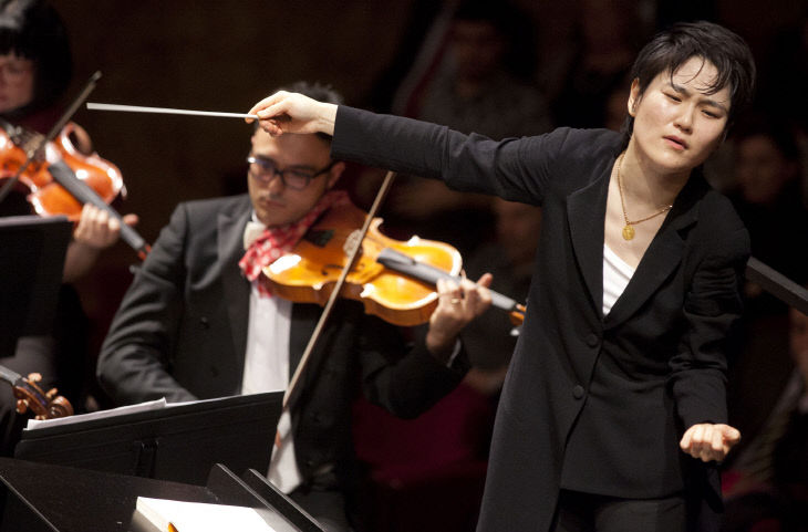 Teatro di San Carlo  SOLISTA E DIRETTORE  HAN-NA CHANG