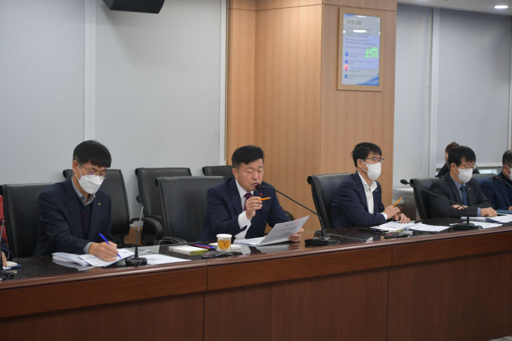 1.최재구 예산군수 수요토론회 주재 모습