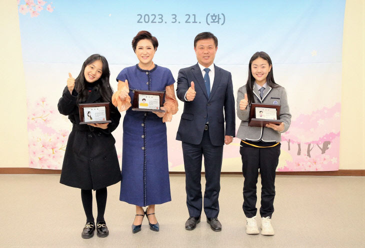 트로트 가수 김용임·김태연·방서희 홍보대사 위촉 (3)
