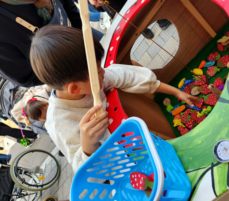 3월 논산(한국) 허민지 - 논산 딸기 축제2