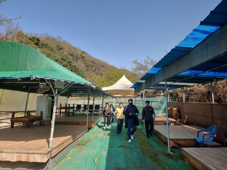 230412_군위군, 동산계곡TF 실태조사 실시_안전관리과 (2)