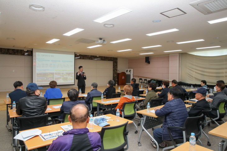 1-3 보도사진 (은골 카페거리 가로수길 조성사업 주민 설명회)