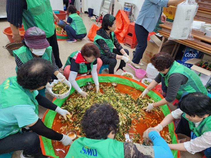 8.예산군새마을부녀회 사랑의 밑반찬 나눔 행사2