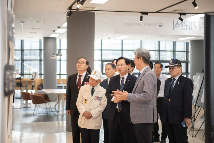 사진전 ‘영웅갤러리’ 개관 기념 행사-2