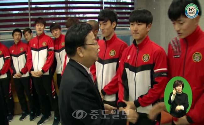 권선택시장, 시티즌 선수들과 1박2일 
