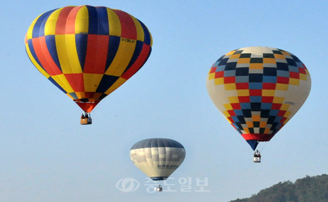 코리아 열기구 그랑프리… 백제의 고도 부여의 하늘을 수놓다