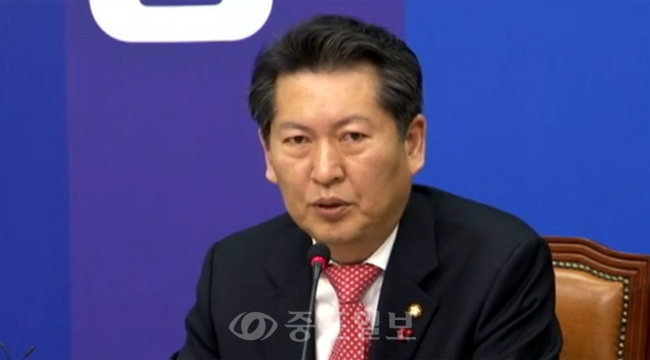 정청래, “‘이승만 국부 발언’ 진보학자가 아니라 뉴라이트 학자”