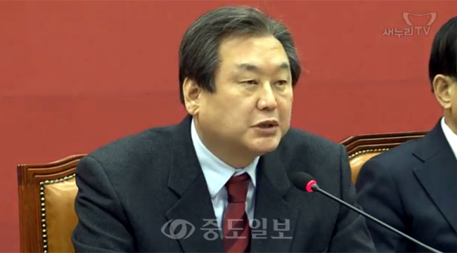 김무성 “더민주 경제활성화법 억지 주장 발목 잡고 있어”