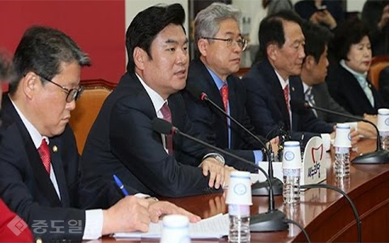 새누리 “국회 본회의장 더민주 총선 이벤트장으로 전락”