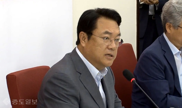 정진석 “정세균 국회의장 특검 발언 국회법 정신 대치”