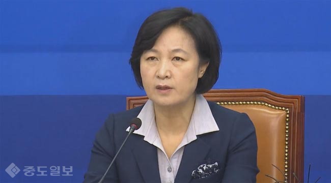 추미애 `친박의 굴레에서 벗어나지 못하는 비박, 연민마저 느껴져`