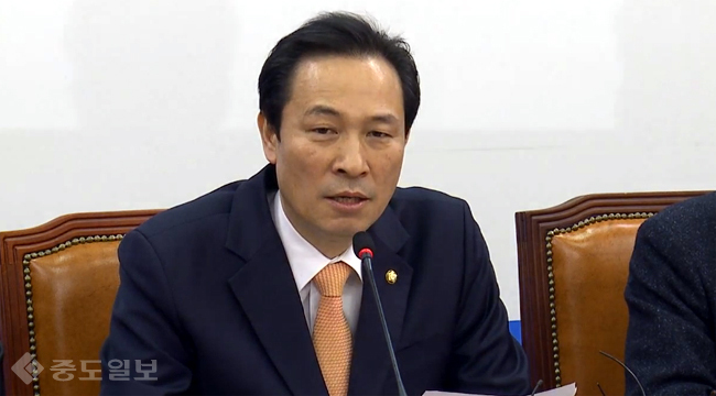 우상호 `반기문, 민주당과 반대편에 서겠다면 상대 안할 수 없어`