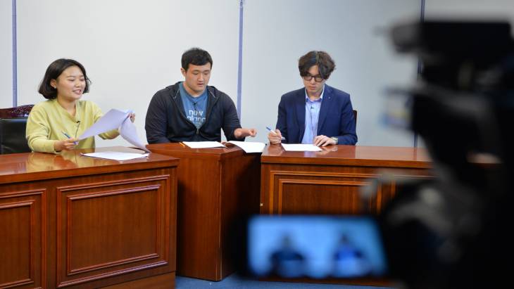 대전 사립대 교수의 갑질! 학생에게 직접 들어봤습니다, 중도브리핑 임효인의 이중생활