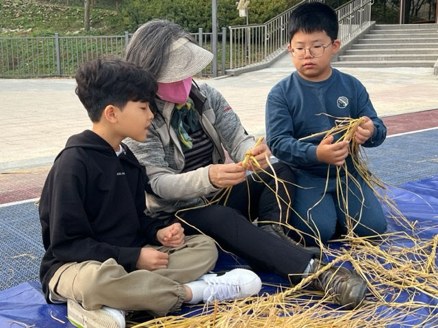 연양초(새끼꼬기)