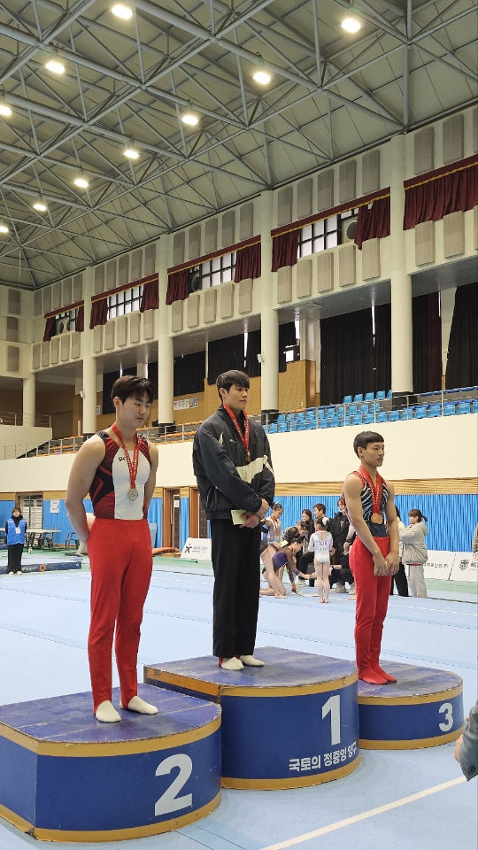 제천시청 체조팀 허웅 안마 1위