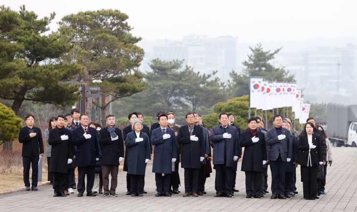 240102_보훈공원 충혼탑 참배 (1)