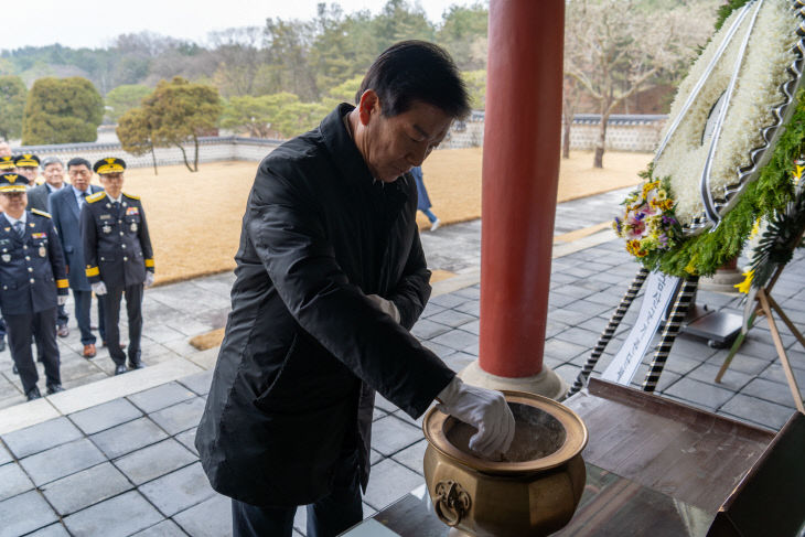 박범인 금산군수, 순국선열 참배