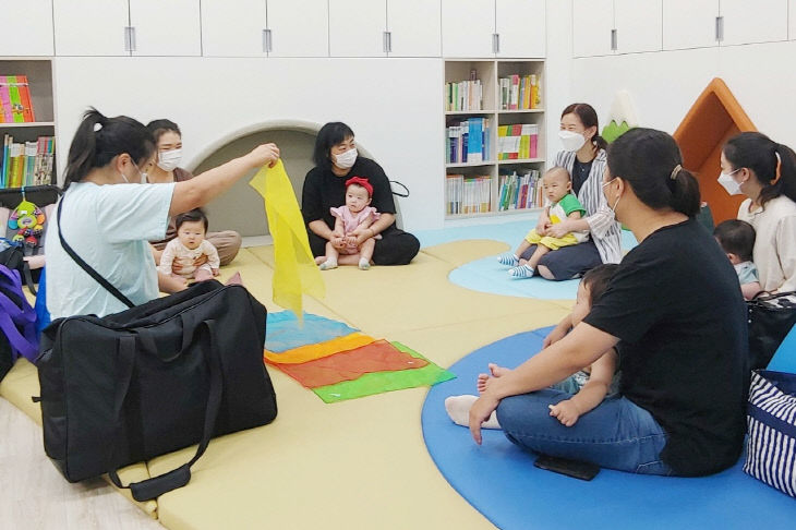 영아에 필요경비 지원...‘보육서비스 질 향상’