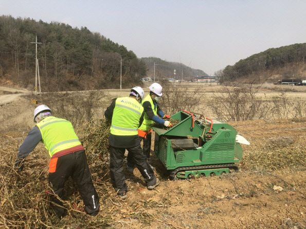 파주시, 농업부산물 파쇄사업 실시…봄철 산불예방