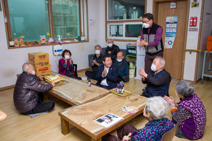 이재영 증평군수 설 맞이 사회복지시설 위문(주예모요양원)