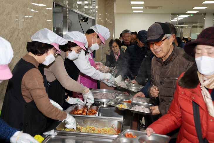 장흥군노인복지관 경로식당 운영 재개 2