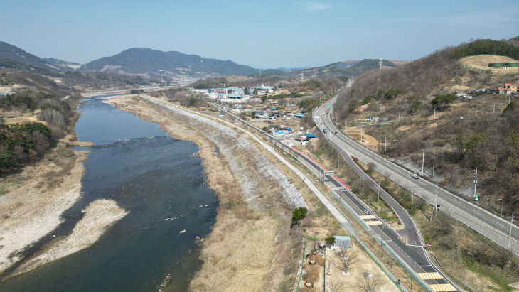 산청군 차탄마을 둑방길 명소화사업 위치(둑길)