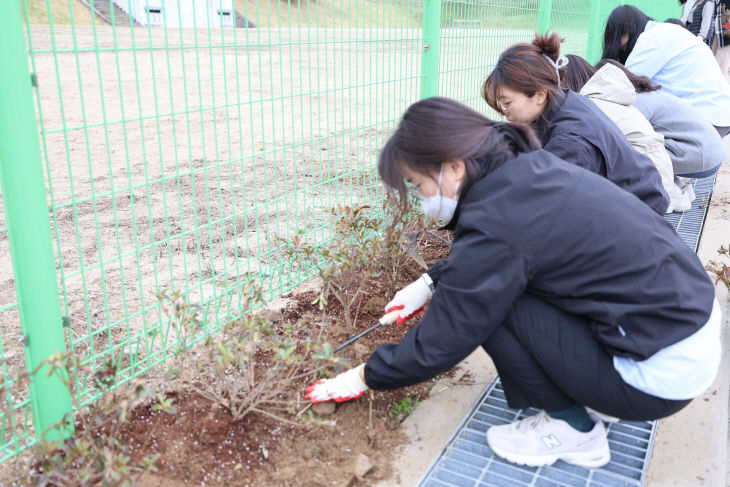 한국교통대 식목행사