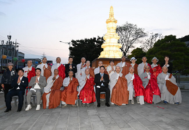 양주불교사암연합회, '불기 2568년 부처님오신날 연등 점등식'