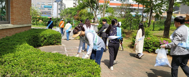 [첨부사진] 환경정화활동 사진2