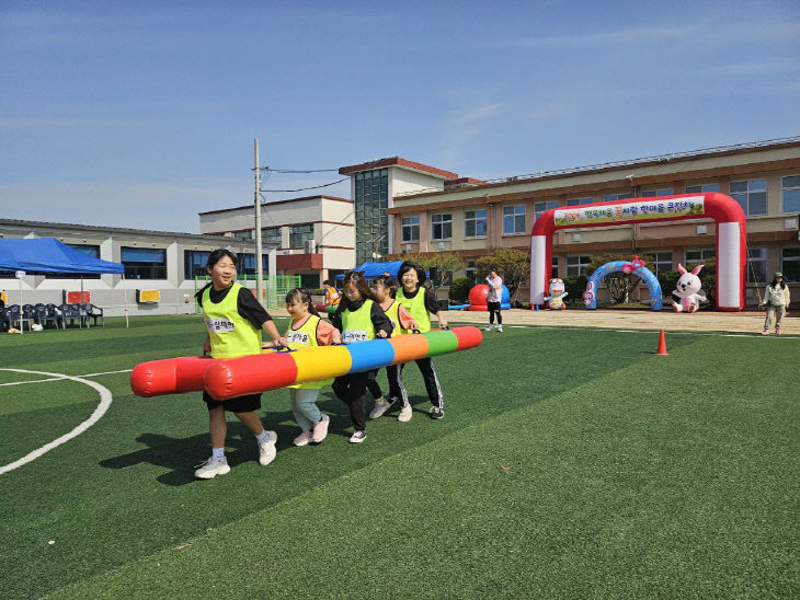 칠성초중학교, 한마음 큰잔치 열려 2