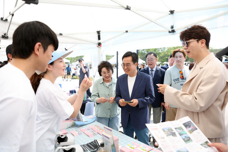 김동연 경기지사, 펫스타 참석 ‘반려동물의 날’ 선포