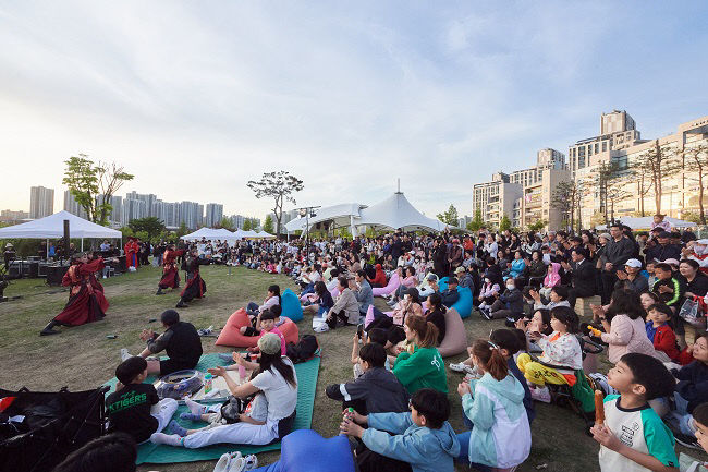 [포토] 제7회 양주 회암사지 왕실축제 전야제가 열린 옥정호수