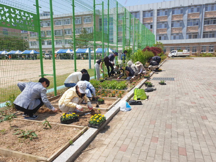 5.2024년 학교 4-H 꽃동산 조성