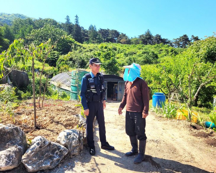 240529 고창경찰서 모양지구대  행복 동행 순찰 활동 펼쳐