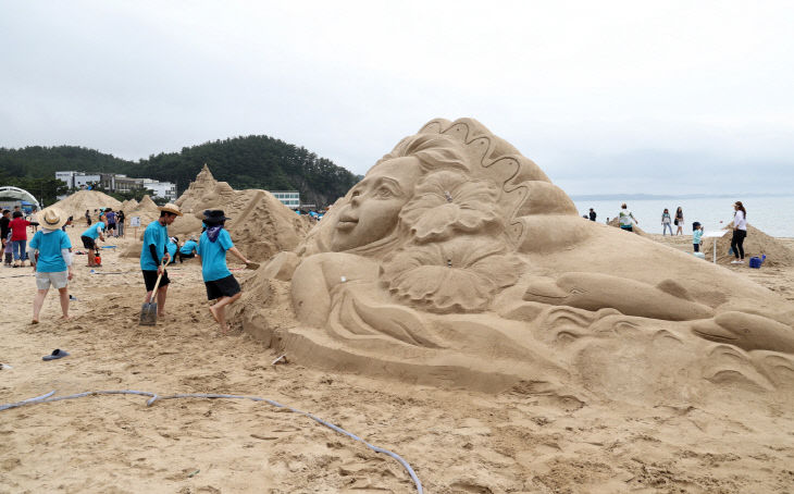 2. 제20회 태안 모래조각 페스티벌 2