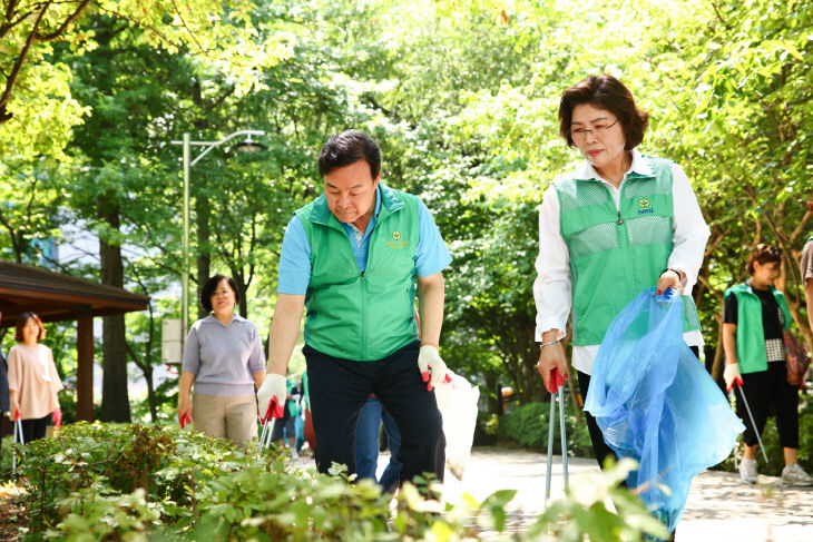 의왕시 새마을회, 새마을 ‘대청소’ 환경 정화