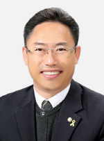 아산시의회 의장 당선자 홍성표 의원(1)